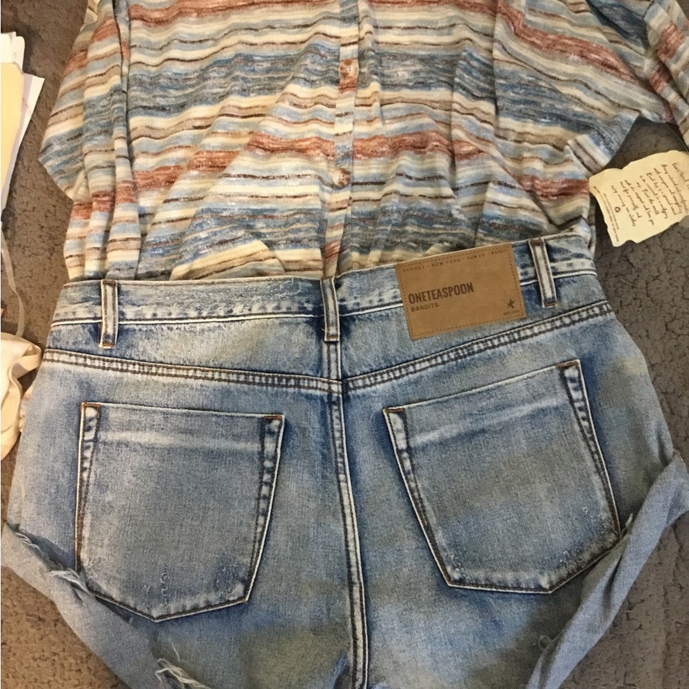 NWT One Teaspoon Hendrixe Bandit Distressed Blue Jean Shorts - Picture 5 of 8
